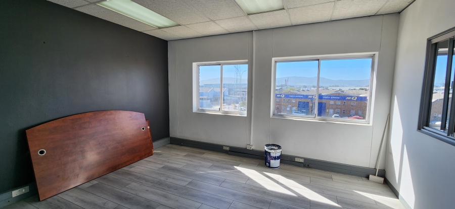 To Let Commercial Property for Rent in Montague Gardens Western Cape
